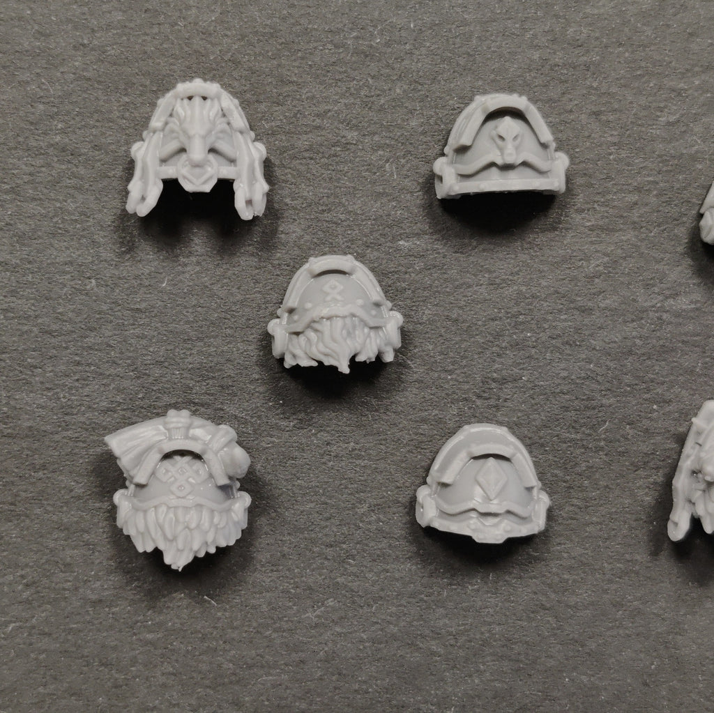Image of the set of Primal Hounds - 5x Shoulder Pads - by Seaside Crow