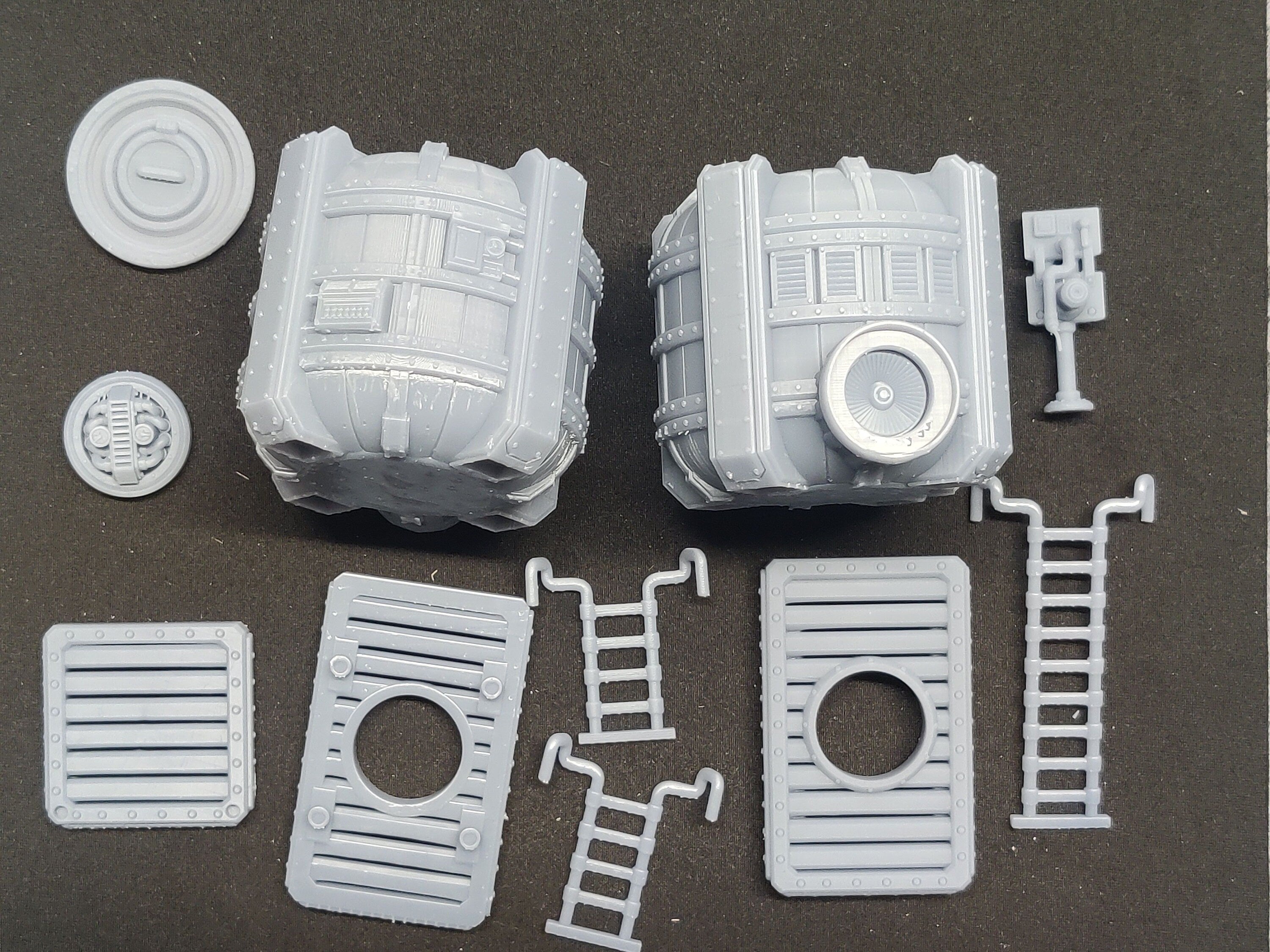 Image of the set of Stack City - Oil Tanks Kit - by Seaside Crow